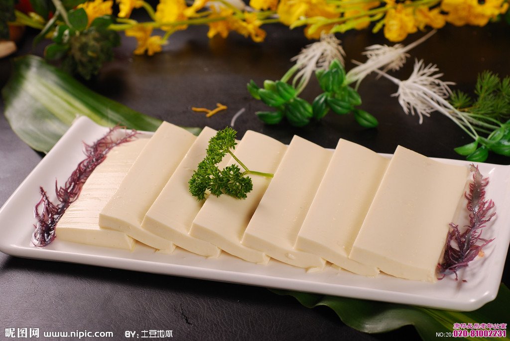 广州白云区老人院：老人吃豆腐不可过量